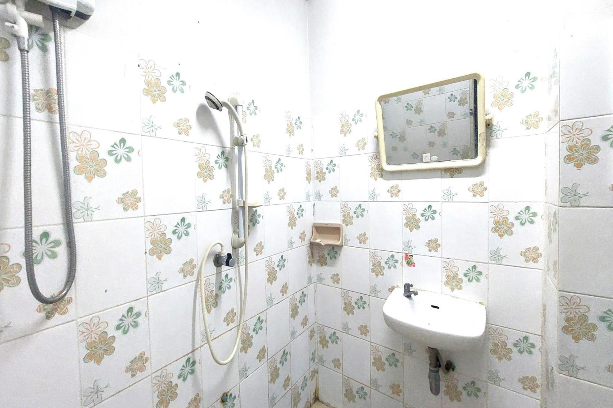 Oyo 457 パナサン ヴィラ【スタッフワクチン接種済み】 バンコク都 エクステリア 写真