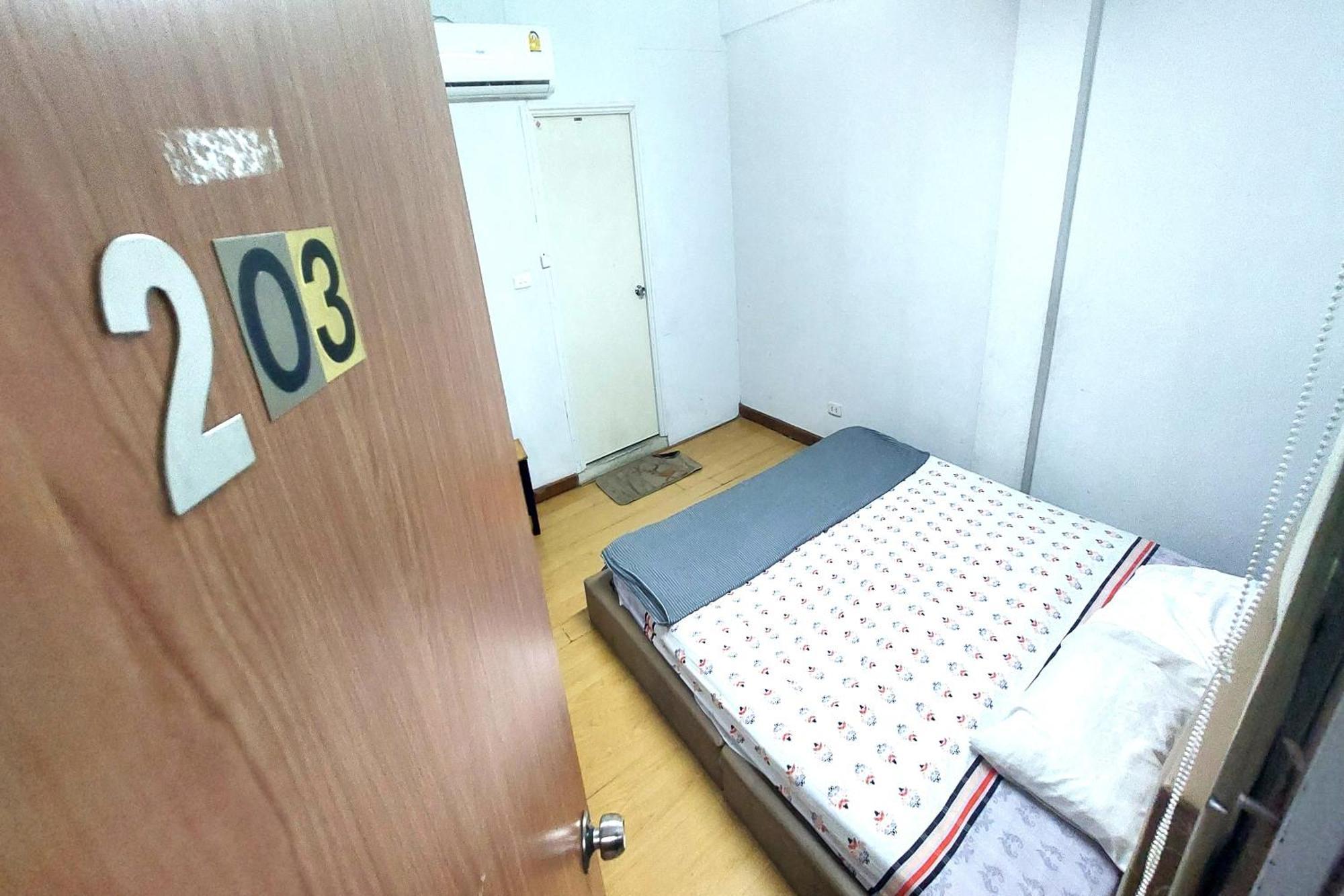 Oyo 457 パナサン ヴィラ【スタッフワクチン接種済み】 バンコク都 エクステリア 写真